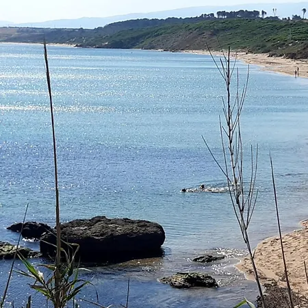 Baia Di Capo Piccolo Vacanze 別荘