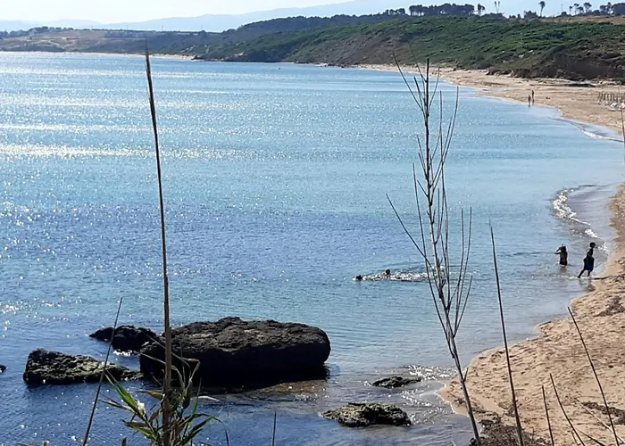 Baia Di Capo Piccolo Vacanze 別荘